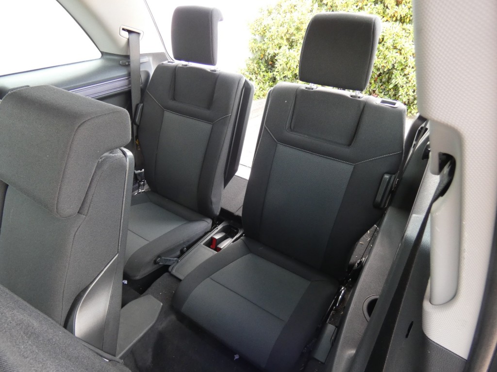 OPEL-ZAFIRA-2.2 TEMPTATION Automaat,7Pers,Clima,Cruise,PDC