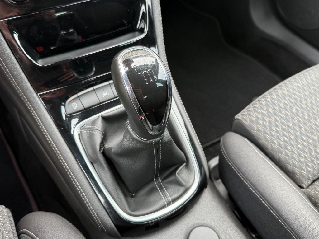 OPEL-ASTRA-1.4 Turbo 150Pk Innovation Navi Camera Trekhaak