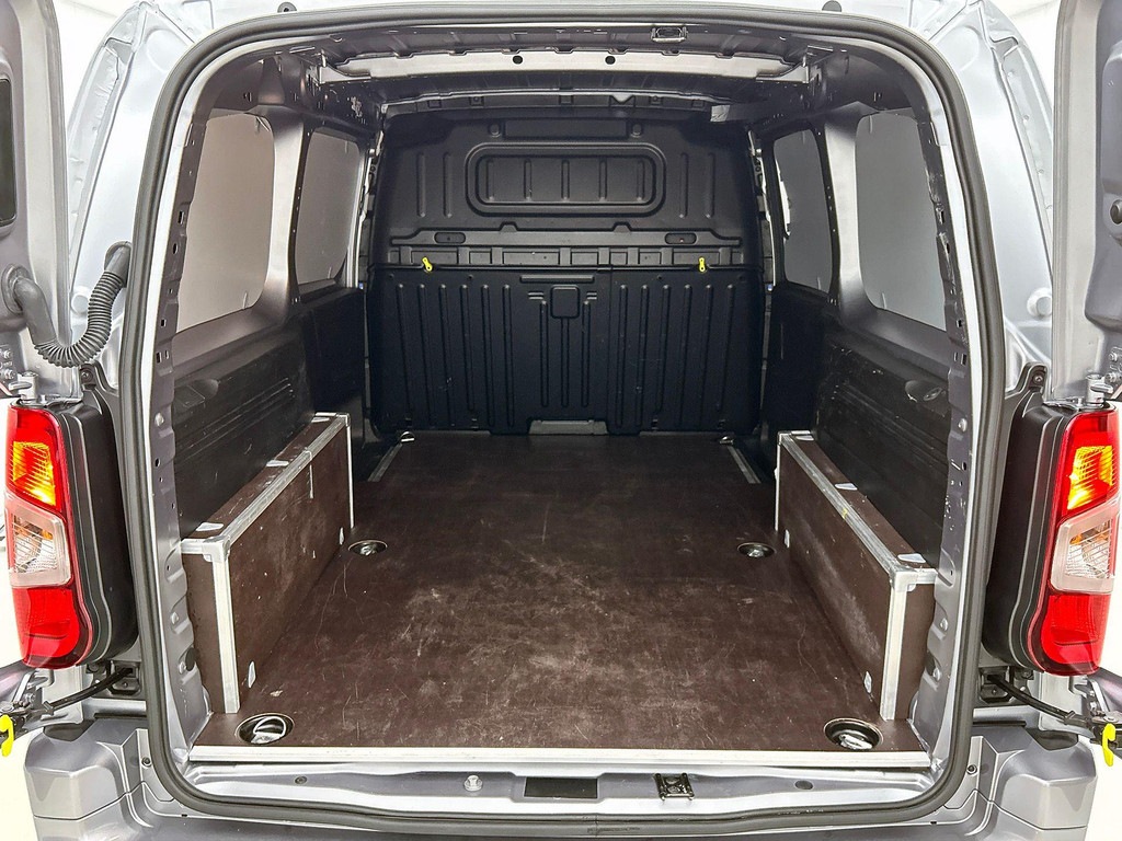 OPEL-COMBO-1.5 BlueHDi 130PK L2 Automaat Apple Carplay / Android Auto Navigatie Trekhaak Airco Camera Cruise Control Parkeersensoren V+A DA