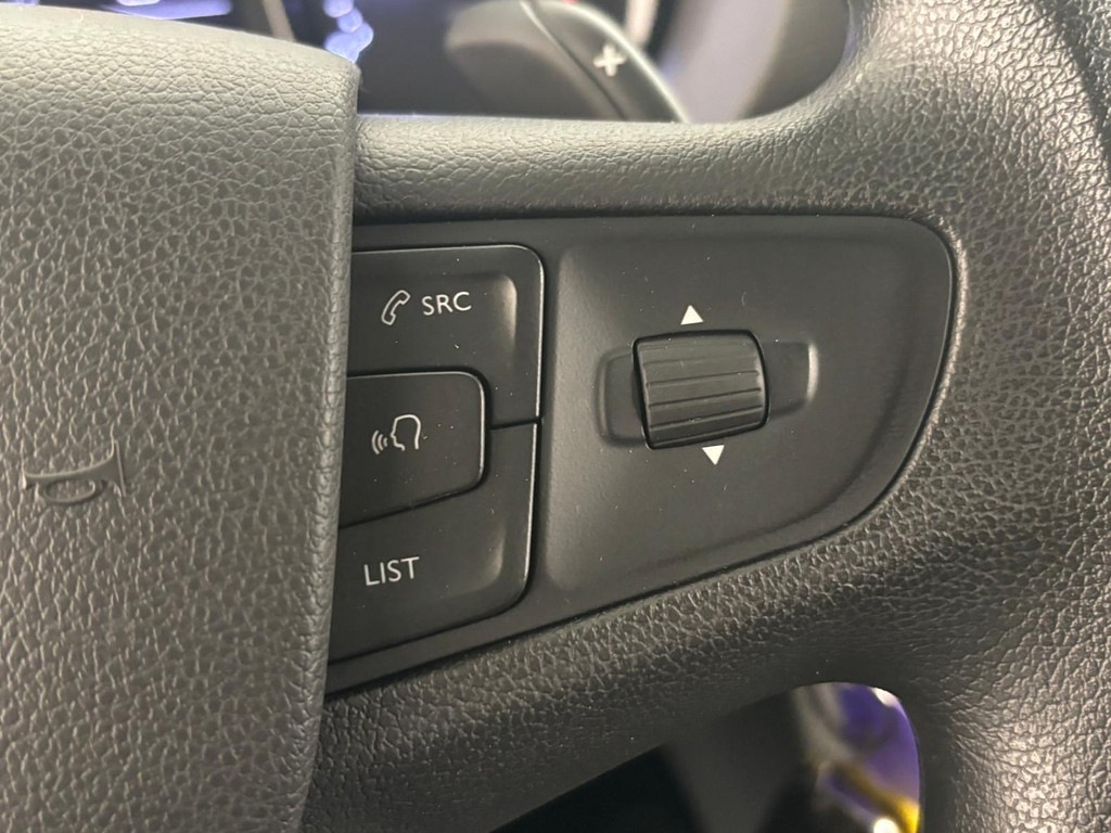 OPEL-VIVARO-2.0 CDTI Automaat L3H1 Edition Navigatie Apple Carplay/Android Auto Trekhaak Cruise control Airco Bluetooth