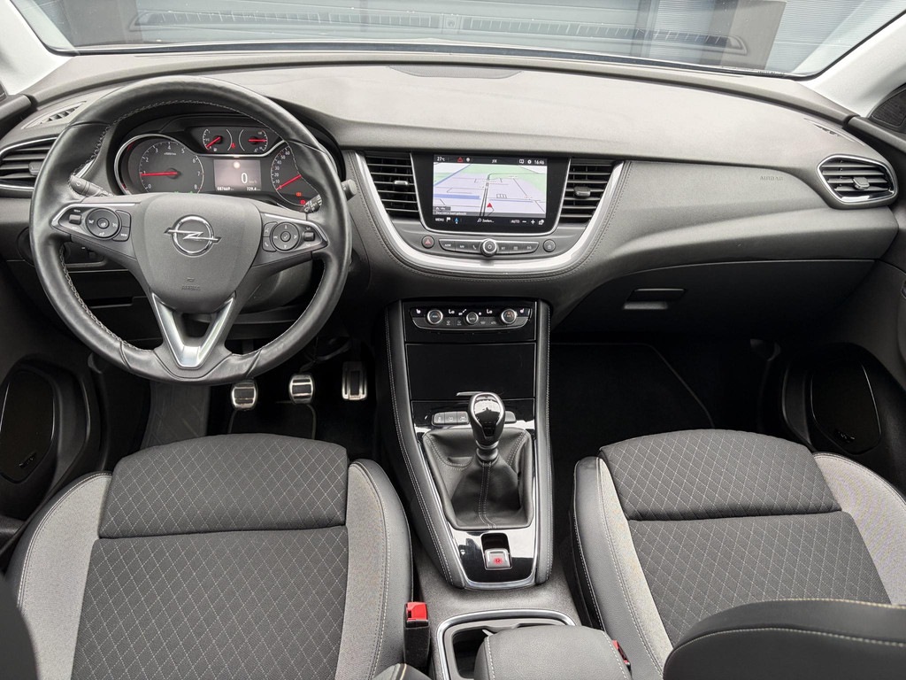 OPEL-GRANDLAND X-1.2 Turbo Ultimate D-riem vv in 12-2024,1e Eigenaar,360°Camera,Trekhaak,131pk,6 Bak,Navi,Halfleder,Dodehoek,Rijstrooksensor,Keyl