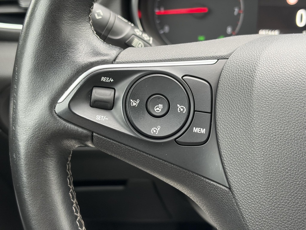 OPEL-GRANDLAND X-1.2 Turbo Ultimate D-riem vv in 12-2024,1e Eigenaar,360°Camera,Trekhaak,131pk,6 Bak,Navi,Halfleder,Dodehoek,Rijstrooksensor,Keyl