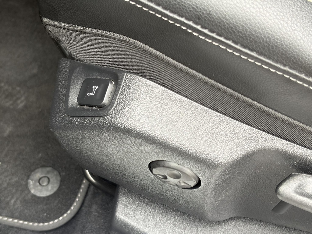 OPEL-GRANDLAND X-1.2 Turbo Ultimate D-riem vv in 12-2024,1e Eigenaar,360°Camera,Trekhaak,131pk,6 Bak,Navi,Halfleder,Dodehoek,Rijstrooksensor,Keyl