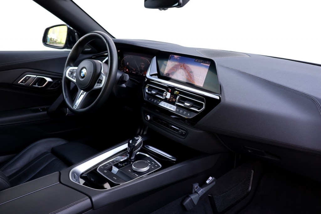 BMW-Z4-sDrive20i High Executive M-Sport Plus - 197 pk **Head up / 2e eig / NL /Harman