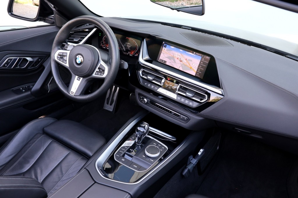 BMW-Z4-sDrive20i High Executive M-Sport Plus - 197 pk **Head up / 2e eig / NL /Harman