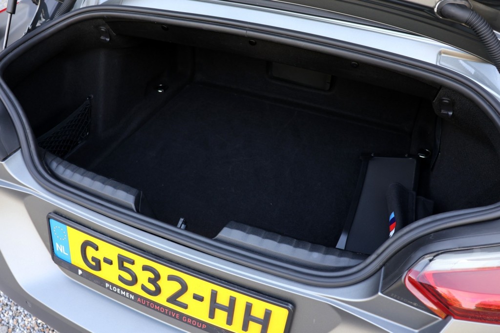 BMW-Z4-sDrive20i High Executive M-Sport Plus - 197 pk **Head up / 2e eig / NL /Harman