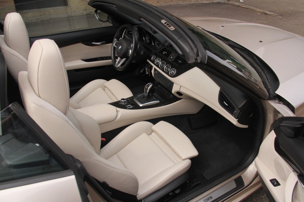 BMW-Z4-35i sDrive High Ex. Automaat / DPW / Bomvol / Top staat / 100% Historie