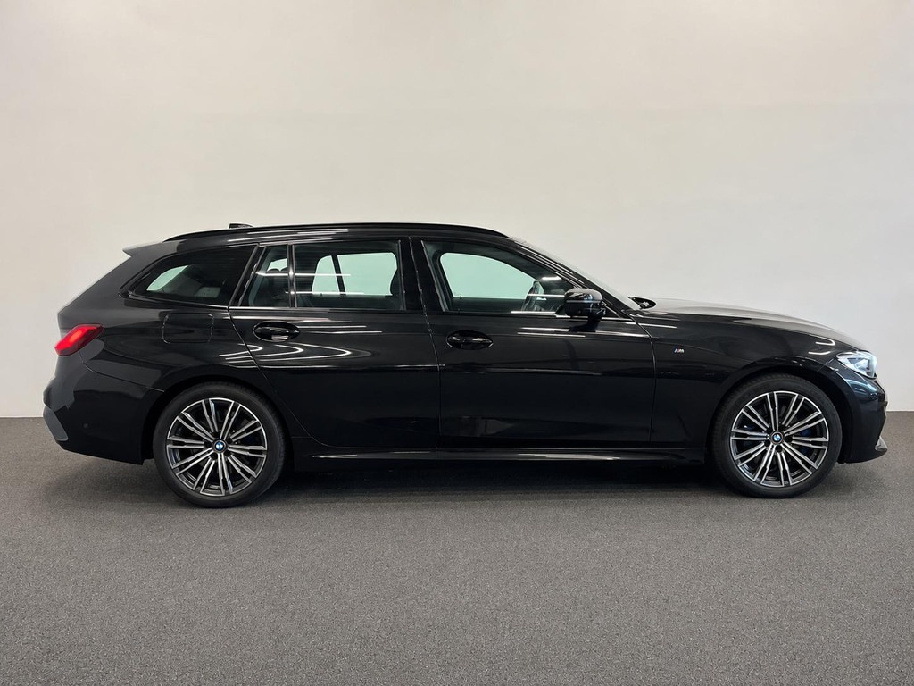 BMW-3-SERIE-Touring 330e High Executive M-Sport Surround View Camera Adaptieve Cruise Control M Sportremsysteem Parkeersensoren Stuur + stoe