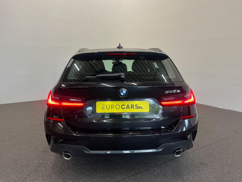 BMW-3-SERIE-Touring 330e High Executive M-Sport Surround View Camera Adaptieve Cruise Control M Sportremsysteem Parkeersensoren Stuur + stoe