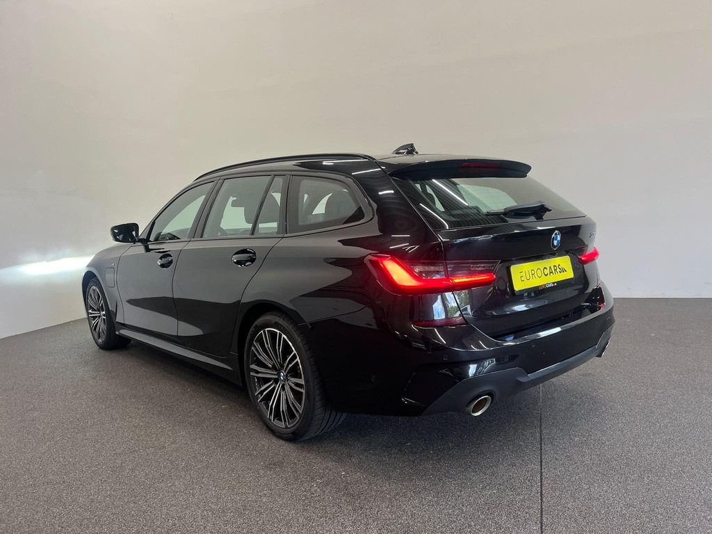 BMW-3-SERIE-Touring 330e High Executive M-Sport Surround View Camera Adaptieve Cruise Control M Sportremsysteem Parkeersensoren Stuur + stoe