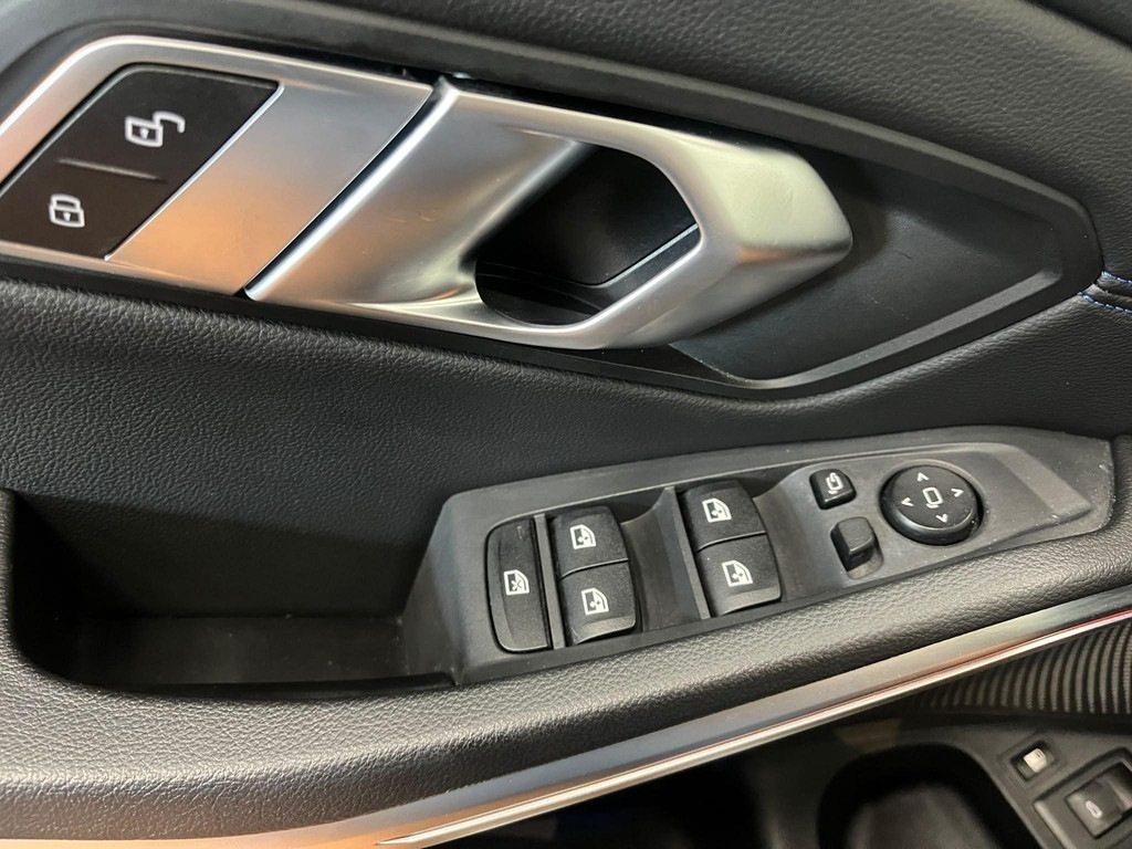 BMW-3-SERIE-Touring 330e High Executive M-Sport Surround View Camera Adaptieve Cruise Control M Sportremsysteem Parkeersensoren Stuur + stoe