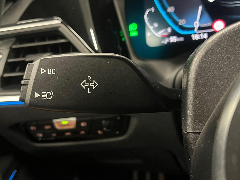 BMW-3-SERIE-Touring 330e High Executive M-Sport Surround View Camera Adaptieve Cruise Control M Sportremsysteem Parkeersensoren Stuur + stoe