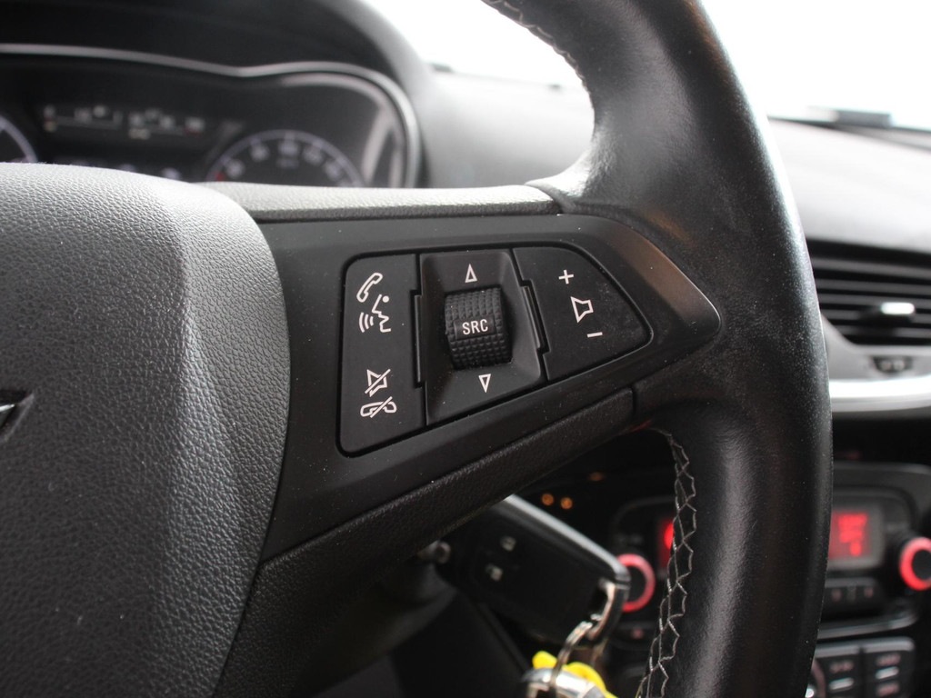 OPEL-CORSA-1.0 Turbo Innovation Airco Cruise control Lichtmetalen velgen Radio Bluetooth Parkeersensoren achter