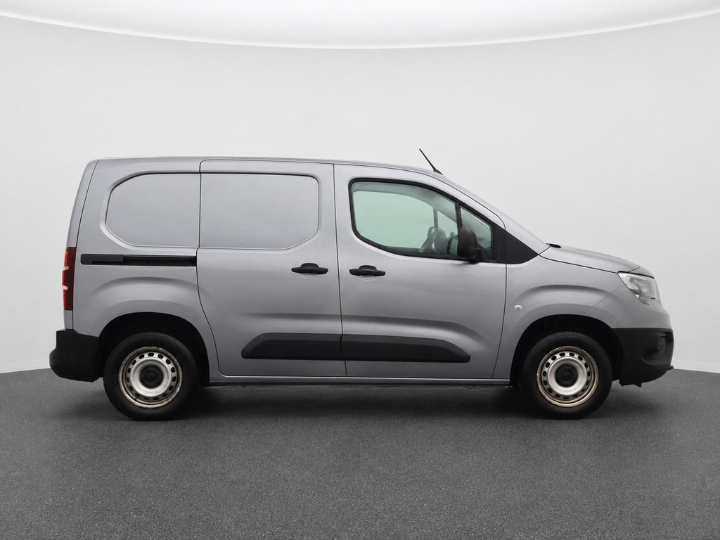 OPEL-COMBO-1.5D L1H1 102 pk Edition Navigatie Apple CarPlay Android Auto Parkeerhulp achter Airco DAB