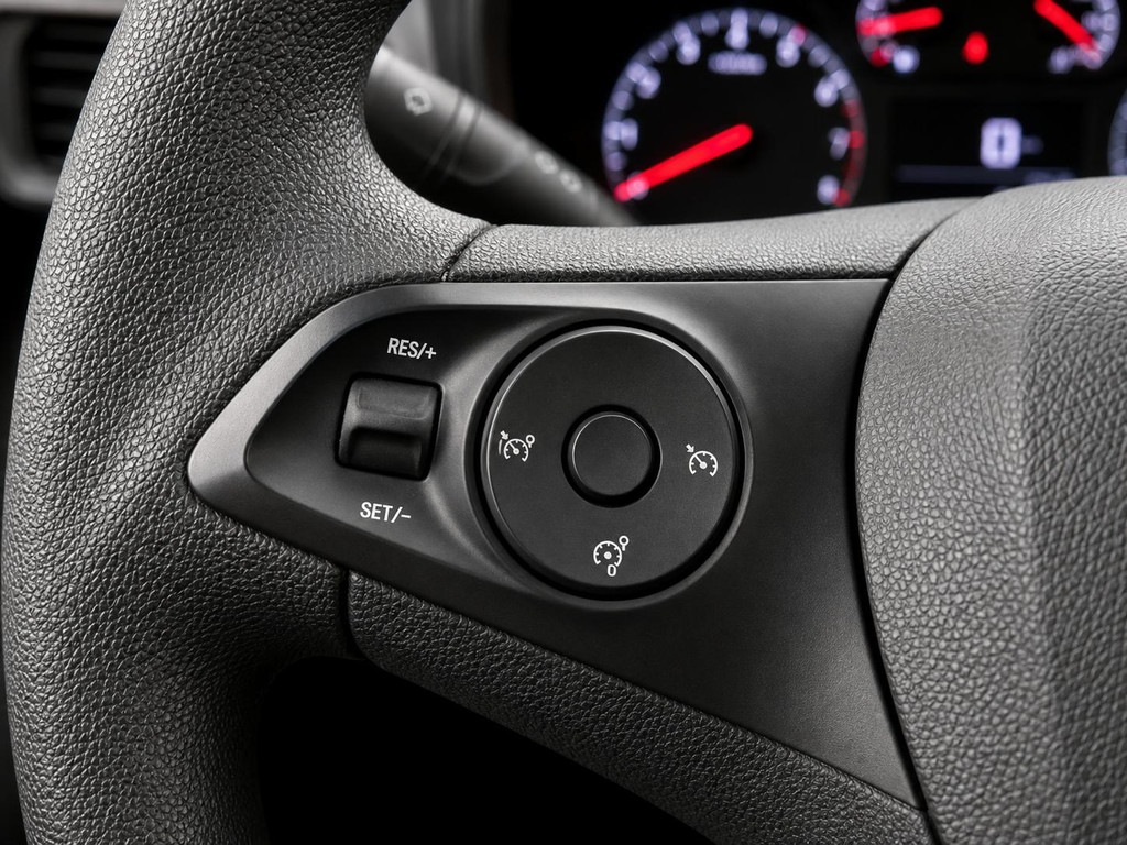 OPEL-COMBO-1.5D L1H1 102 pk Edition Navigatie Apple CarPlay Android Auto Parkeerhulp achter Airco DAB