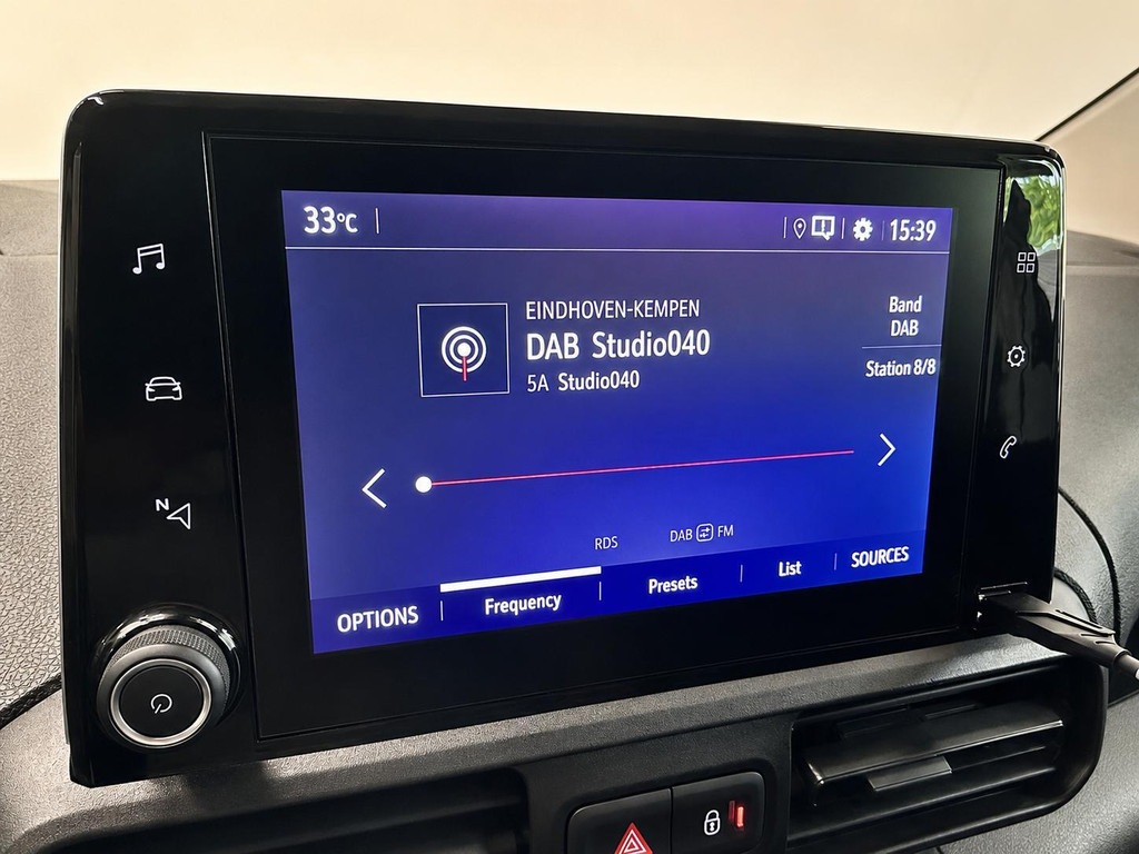 OPEL-COMBO-1.5D L1H1 102 pk Edition Navigatie Apple CarPlay Android Auto Parkeerhulp achter Airco DAB