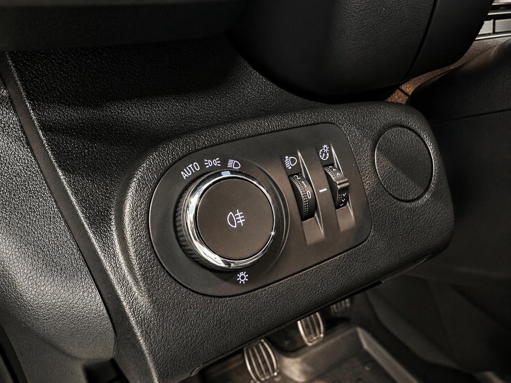 OPEL-COMBO-1.5D L2H1 Edition Navigatie Apple CarPlay Android Auto Parkeerhulp achter Climate Control