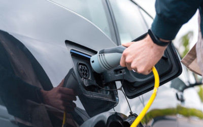 Elektrische auto zakelijk leasen: van uitvinding tot slimme keuze voor ondernemers
