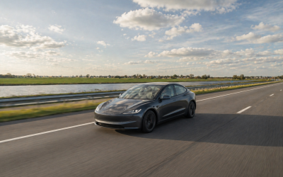 Tesla met self-driving in Nederland: interessant voor zakelijke rijders?