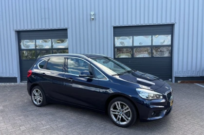 BMW 2-SERIE