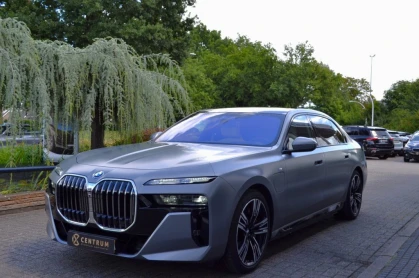 BMW 7-SERIE