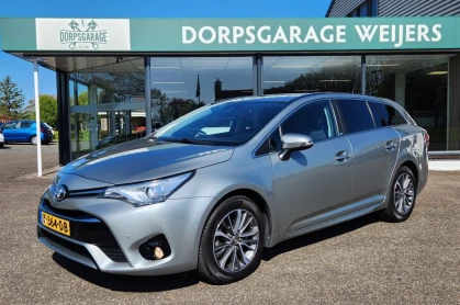 TOYOTA AVENSIS